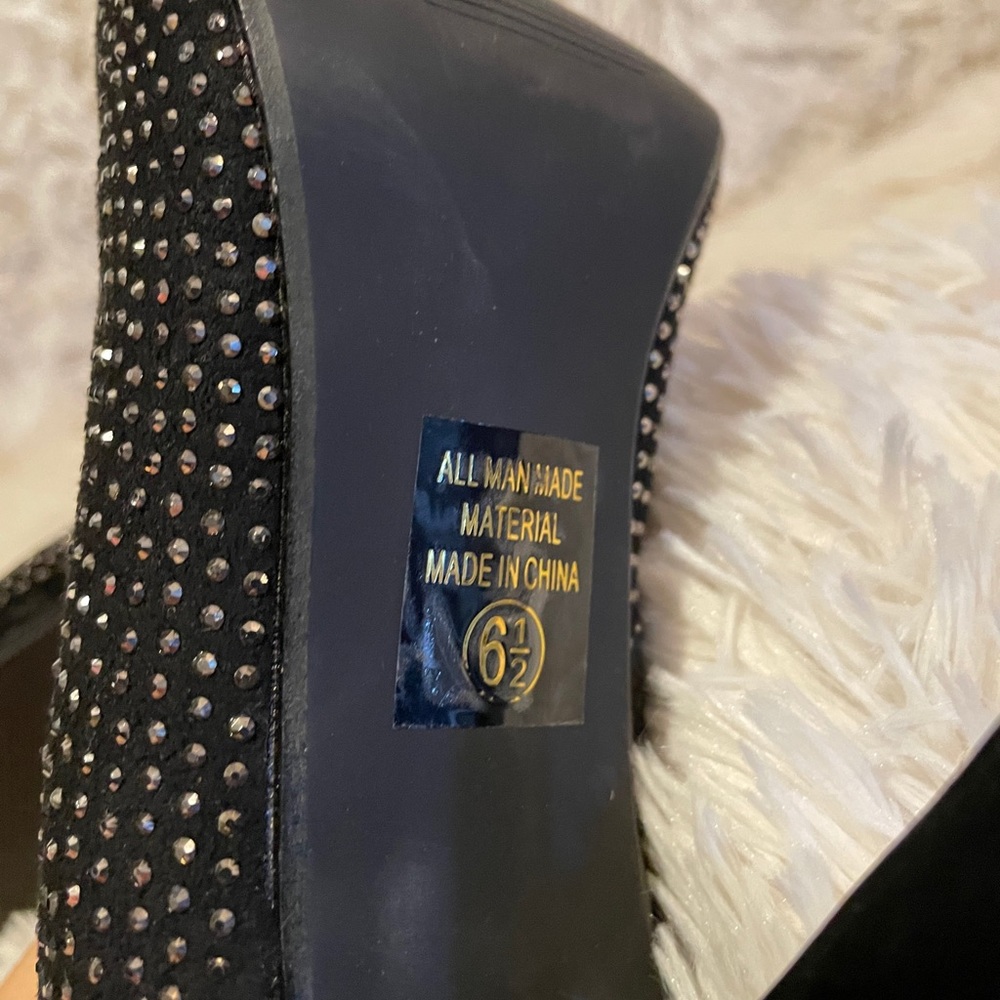 Black Rhinestone Pumps - Picture 6 of 8